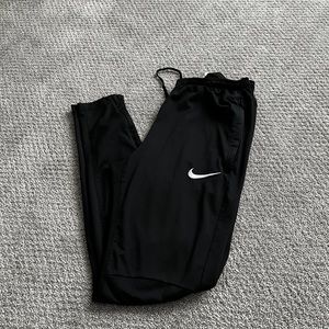 Nike Tapered Joggers